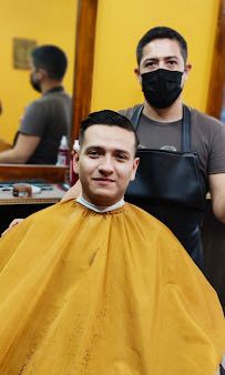 Servicio de corte de cabello en Bohemios Barber&iacute;a Monterrey